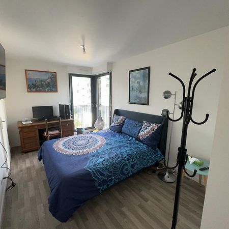 Grande Chambre 14 M2 Avec Salle De Bain Privative A Nanterre Prefecture Proche La Defense Arena Campus Sncf Et Paris Ngoại thất bức ảnh