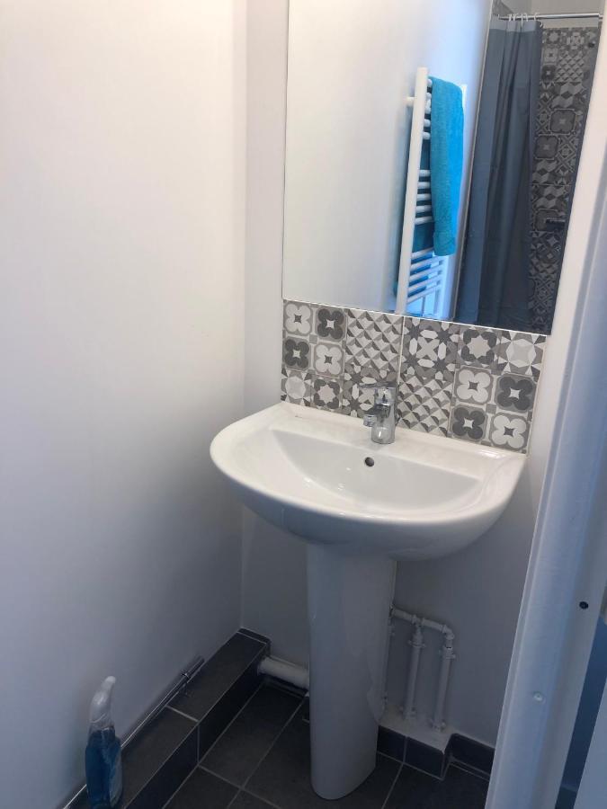 Grande Chambre 14 M2 Avec Salle De Bain Privative A Nanterre Prefecture Proche La Defense Arena Campus Sncf Et Paris Ngoại thất bức ảnh
