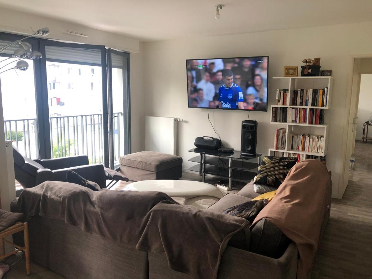 Grande Chambre 14 M2 Avec Salle De Bain Privative A Nanterre Prefecture Proche La Defense Arena Campus Sncf Et Paris Ngoại thất bức ảnh